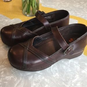 Dansko size 38